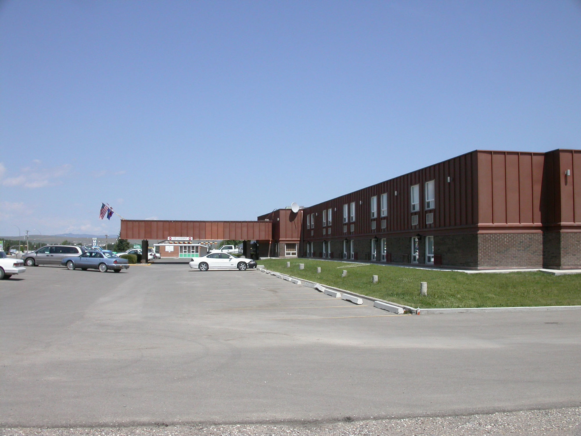 Heritage Inn Hotel & Convention Centre - Pincher Creek Exterior photo